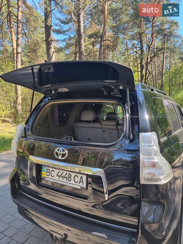 Позашляховик / Кросовер Toyota Land Cruiser 2011 в Львові