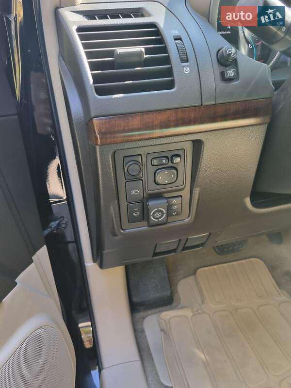 Позашляховик / Кросовер Toyota Land Cruiser 2011 в Львові