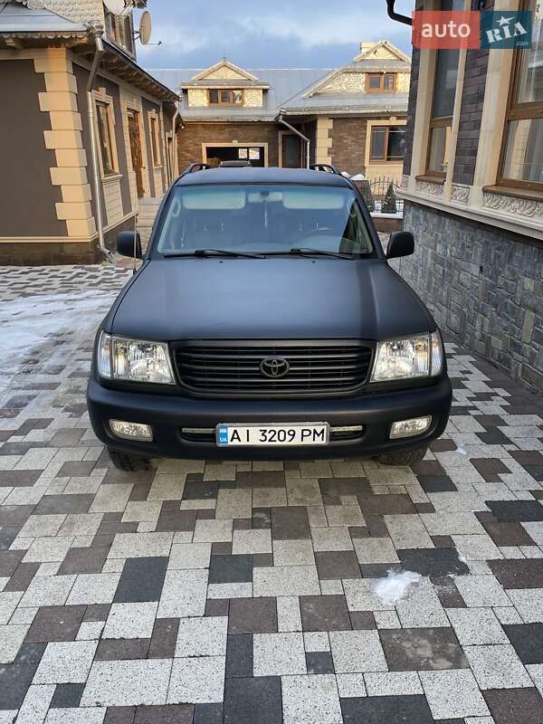 Внедорожник / Кроссовер Toyota Land Cruiser 2001 в Ивано-Франковске