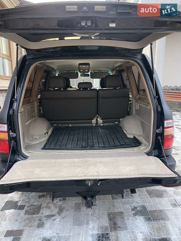 Внедорожник / Кроссовер Toyota Land Cruiser 2001 в Ивано-Франковске