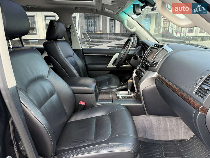 Позашляховик / Кросовер Toyota Land Cruiser 2013 в Коломиї