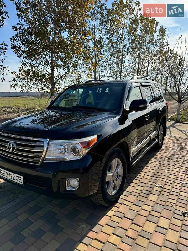 Toyota Land Cruiser 2012