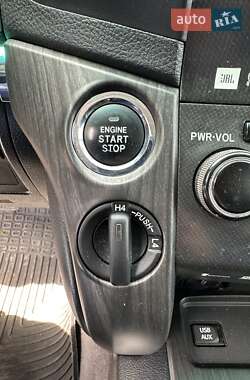 Внедорожник / Кроссовер Toyota Land Cruiser 2011 в 