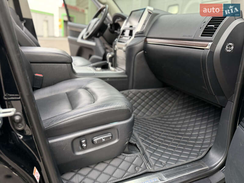 Внедорожник / Кроссовер Toyota Land Cruiser 2017 в Киеве