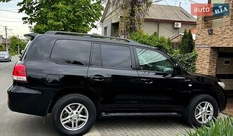 Позашляховик / Кросовер Toyota Land Cruiser 2010 в Чорноморську