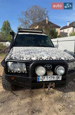 Позашляховик / Кросовер Toyota Land Cruiser 2000 в Боярці