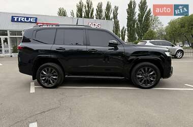 Внедорожник / Кроссовер Toyota Land Cruiser 2021 в 