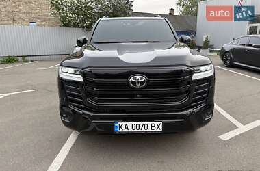 Внедорожник / Кроссовер Toyota Land Cruiser 2021 в 