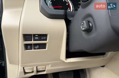 Внедорожник / Кроссовер Toyota Land Cruiser 2021 в 