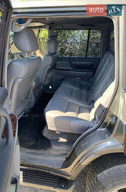 Позашляховик / Кросовер Toyota Land Cruiser 2002 в 