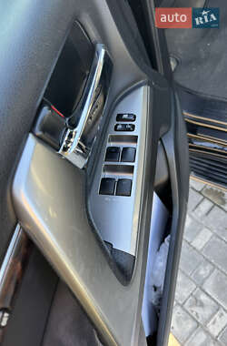 Внедорожник / Кроссовер Toyota Land Cruiser 2013 в 