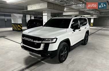 Внедорожник / Кроссовер Toyota Land Cruiser 2022 в Днепре