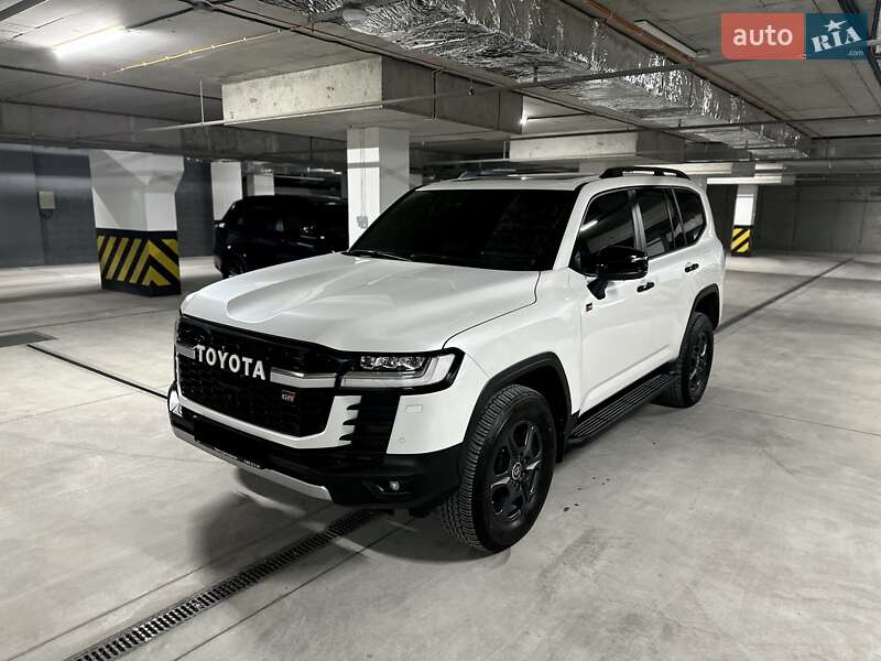 Позашляховик / Кросовер Toyota Land Cruiser 2022 в 