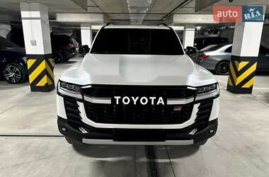 Позашляховик / Кросовер Toyota Land Cruiser 2022 в 