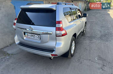Внедорожник / Кроссовер Toyota Land Cruiser 2013 в Белгороде-Днестровском
