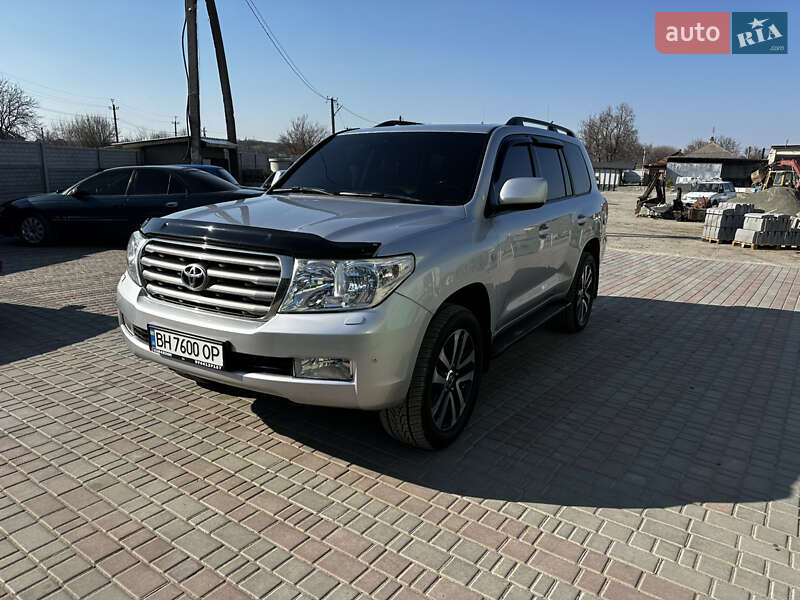 Toyota Land Cruiser 2010