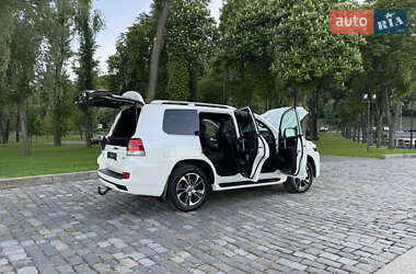 Внедорожник / Кроссовер Toyota Land Cruiser 2017 в 