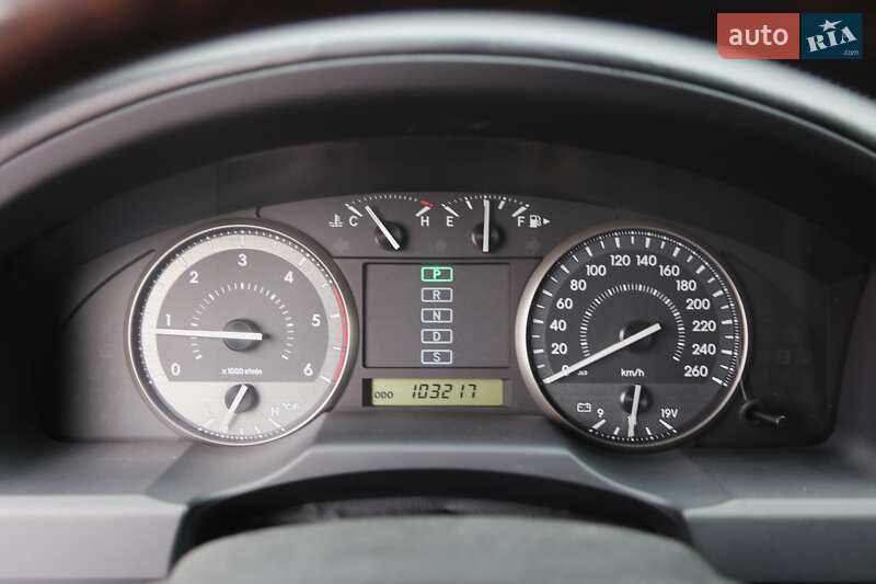 Внедорожник / Кроссовер Toyota Land Cruiser 2011 в Киеве
