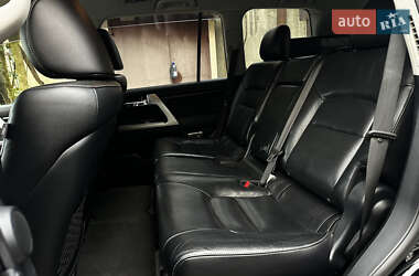 Позашляховик / Кросовер Toyota Land Cruiser 2012 в 