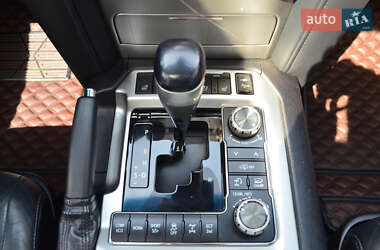 Внедорожник / Кроссовер Toyota Land Cruiser 2016 в 