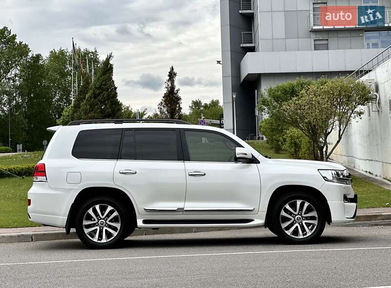 Позашляховик / Кросовер Toyota Land Cruiser 2017 в Києві