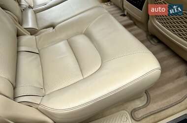Позашляховик / Кросовер Toyota Land Cruiser 2017 в 