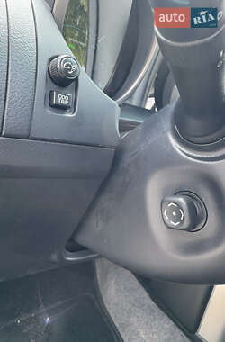 Внедорожник / Кроссовер Toyota Land Cruiser 2012 в 