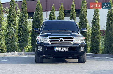 Позашляховик / Кросовер Toyota Land Cruiser 2013 в 