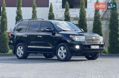 Позашляховик / Кросовер Toyota Land Cruiser 2013 в 