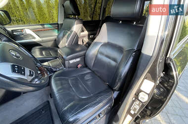 Позашляховик / Кросовер Toyota Land Cruiser 2013 в 