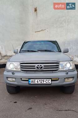 Позашляховик / Кросовер Toyota Land Cruiser 2002 в Рівному