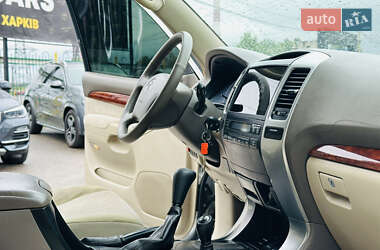 Позашляховик / Кросовер Toyota Land Cruiser 2004 в 