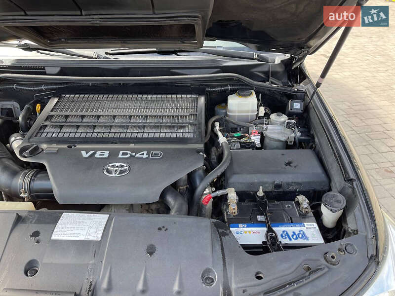 Внедорожник / Кроссовер Toyota Land Cruiser 2010 в Львове