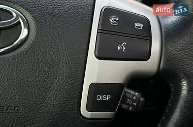 Позашляховик / Кросовер Toyota Land Cruiser 2014 в 