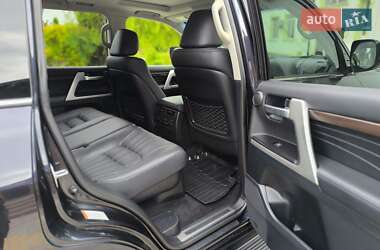 Позашляховик / Кросовер Toyota Land Cruiser 2020 в 