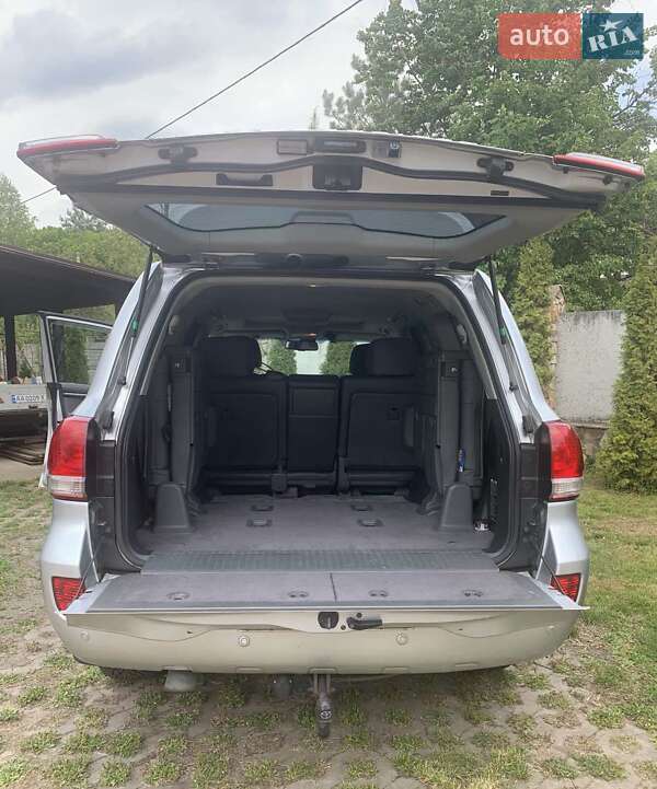 Внедорожник / Кроссовер Toyota Land Cruiser 2008 в Киеве