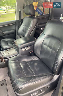 Позашляховик / Кросовер Toyota Land Cruiser 2012 в 