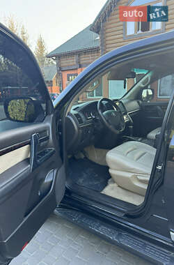 Внедорожник / Кроссовер Toyota Land Cruiser 2009 в 