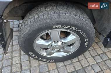 Внедорожник / Кроссовер Toyota Land Cruiser 2006 в 