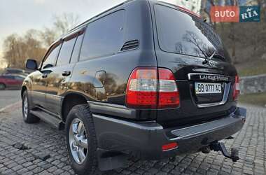 Внедорожник / Кроссовер Toyota Land Cruiser 2006 в 