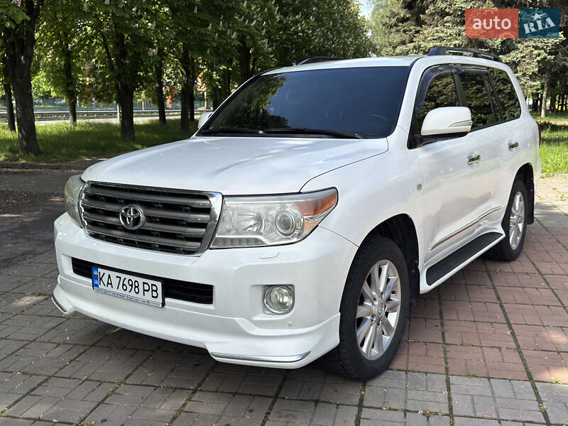 Внедорожник / Кроссовер Toyota Land Cruiser 2011 в Киеве