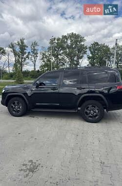 Внедорожник / Кроссовер Toyota Land Cruiser 2022 в 