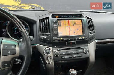 Внедорожник / Кроссовер Toyota Land Cruiser 2011 в 