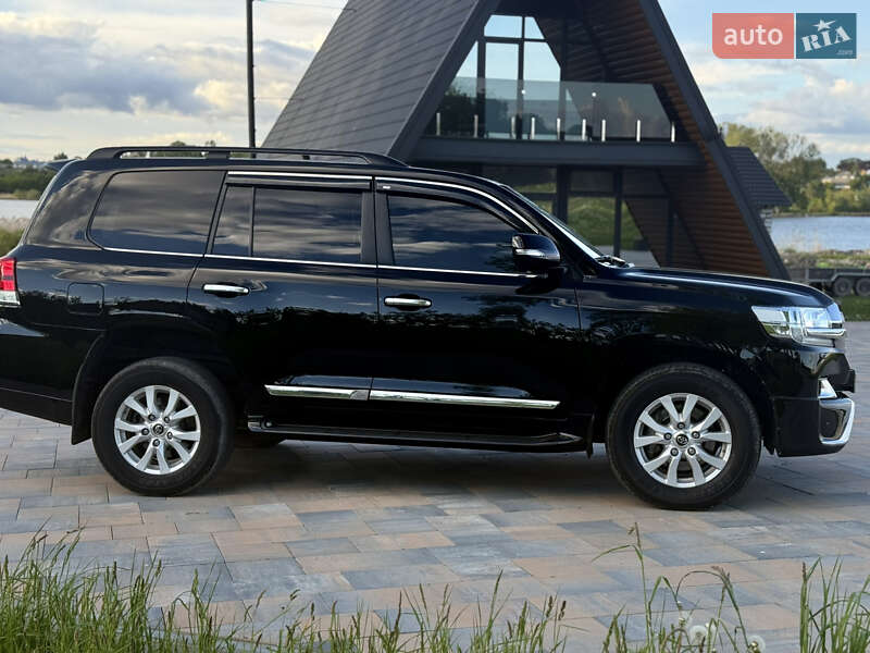 Внедорожник / Кроссовер Toyota Land Cruiser 2020 в Лановцах