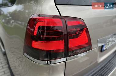 Внедорожник / Кроссовер Toyota Land Cruiser 2011 в 