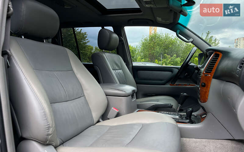 Внедорожник / Кроссовер Toyota Land Cruiser 2006 в Львове