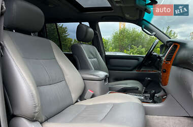 Внедорожник / Кроссовер Toyota Land Cruiser 2006 в 