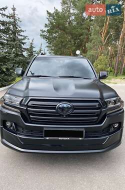 Внедорожник / Кроссовер Toyota Land Cruiser 2020 в 