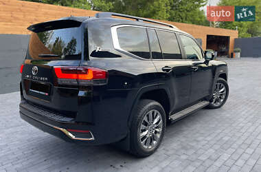 Внедорожник / Кроссовер Toyota Land Cruiser 2022 в 