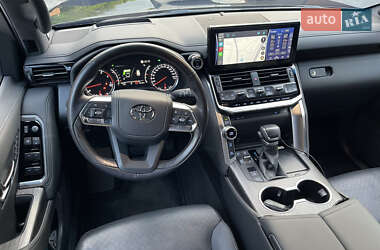 Внедорожник / Кроссовер Toyota Land Cruiser 2022 в 
